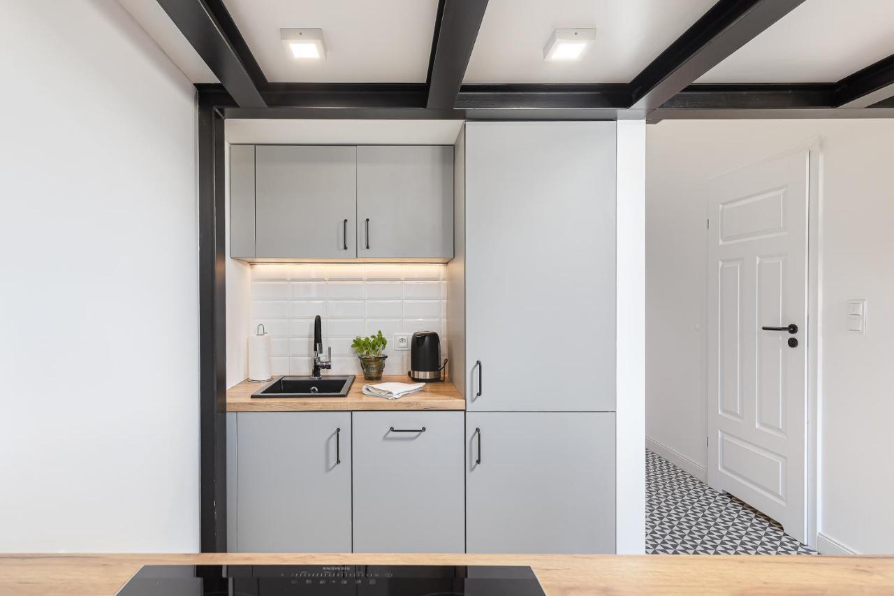 Stylowe Studio Z Antresola Warszawa Exteriör bild