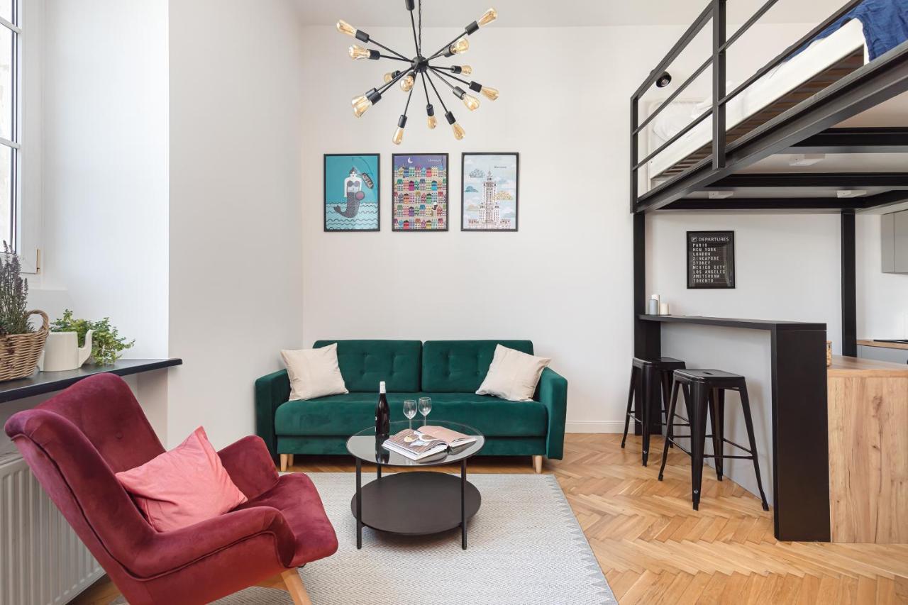 Stylowe Studio Z Antresola Warszawa Exteriör bild