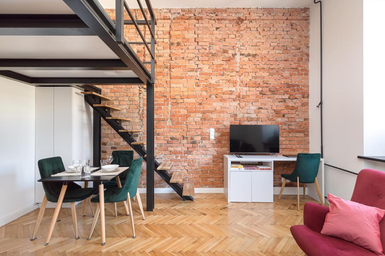 Stylowe Studio Z Antresola Warszawa Exteriör bild